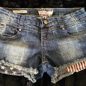 HOT KISS AMERICAN FLAG JEAN SHORTS